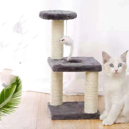 Arbre à chat Altocat avec griffoirs et jouets suspendus, design ludique